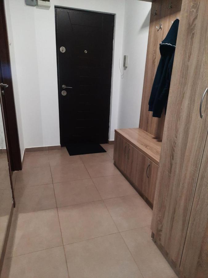 Cozy Three Rooms Apartment Cluj-Napoca Esterno foto